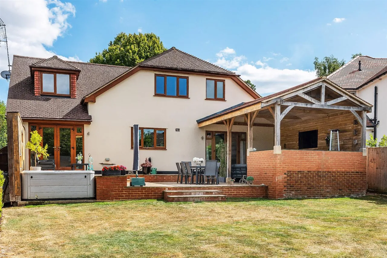 Eastwick Park Avenue, Great Bookham, KT23, photo 16