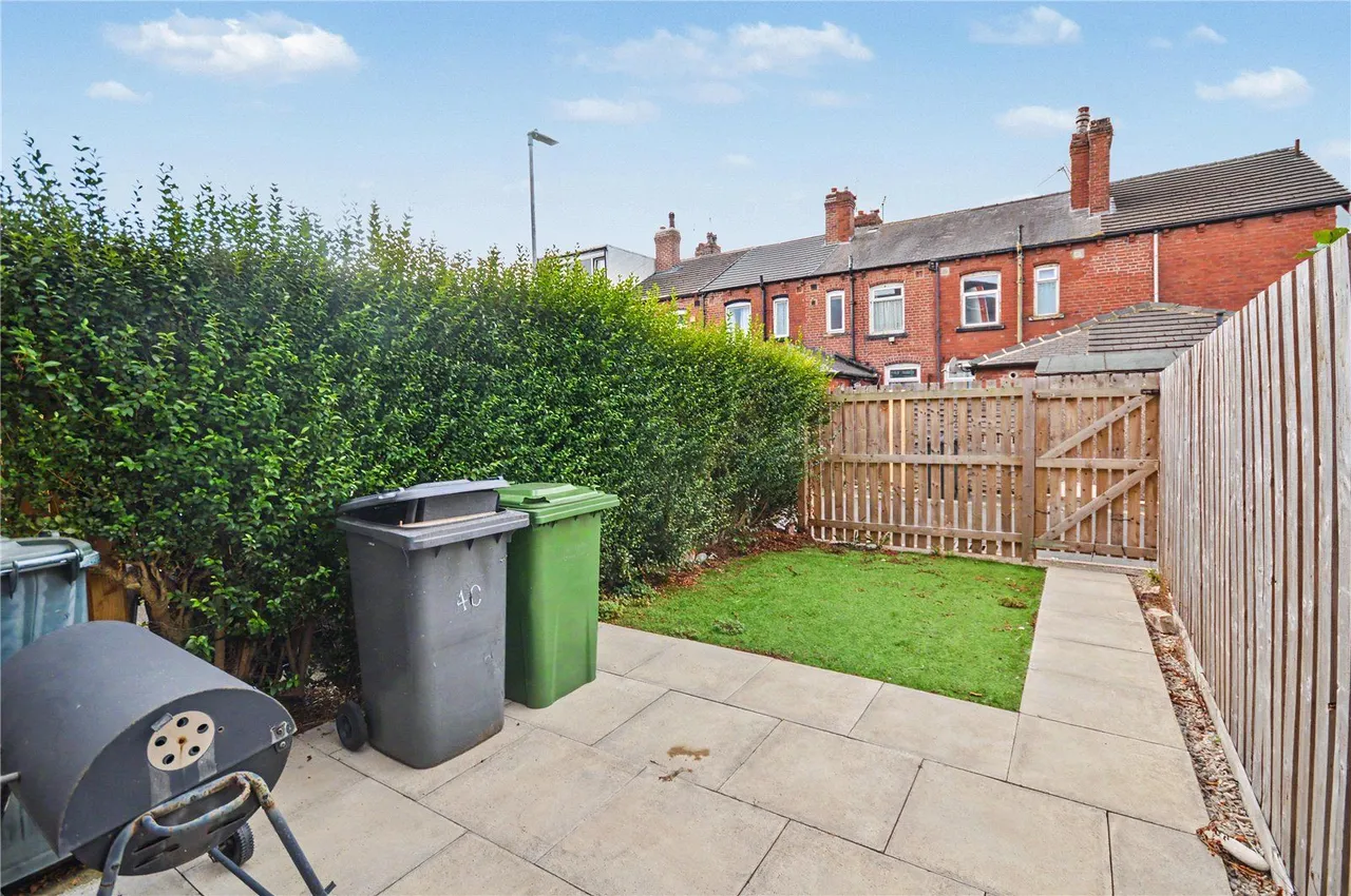 Cross Flatts Grove, Leeds, LS11, photo 10