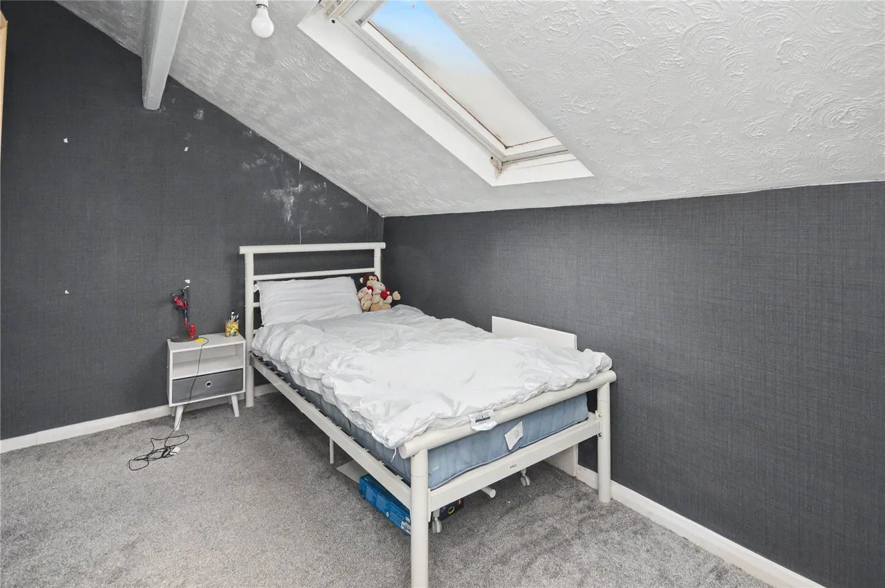 Cross Flatts Grove, Leeds, LS11, photo 8