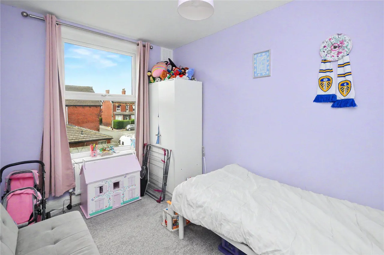 Cross Flatts Grove, Leeds, LS11, photo 9
