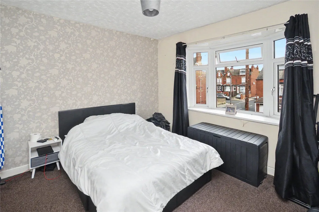 Cross Flatts Grove, Leeds, LS11, photo 4