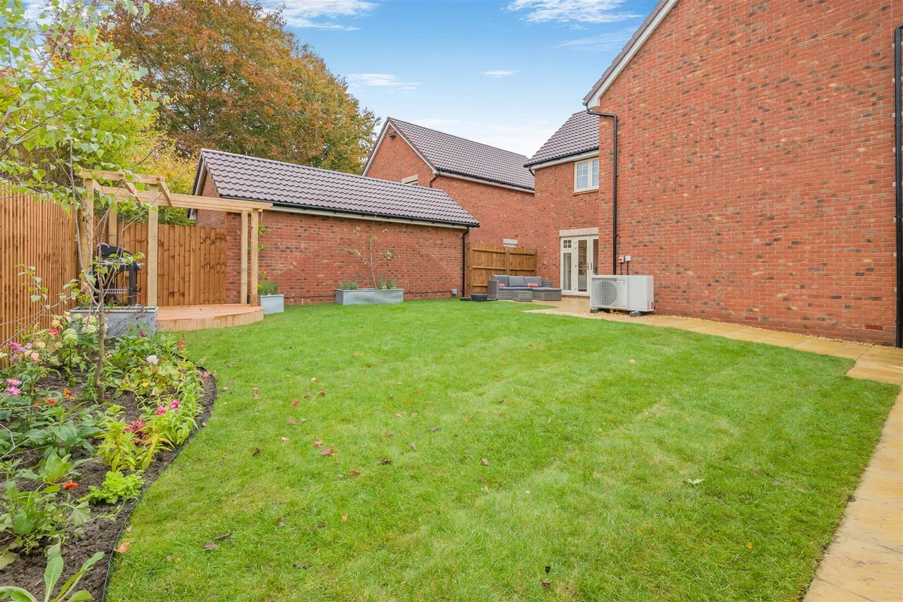Zephyr Place, Devizes, SN10, photo 15