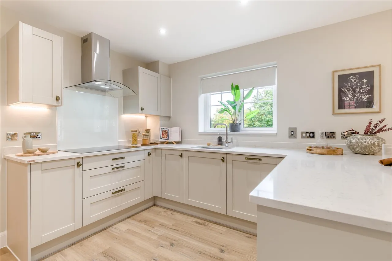 Zephyr Place, Devizes, SN10, photo 14