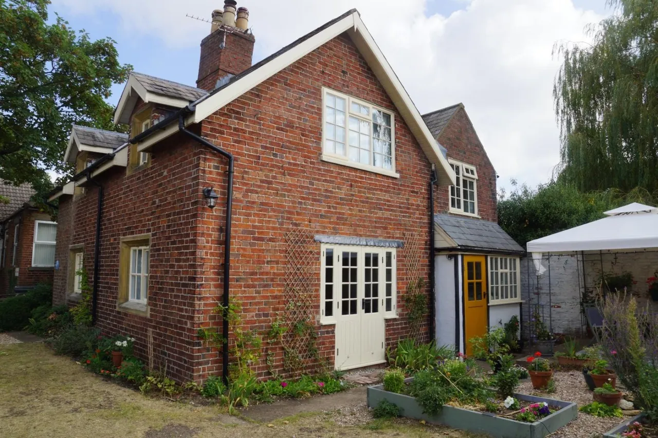 High Street, Scotter, DN21, photo 19
