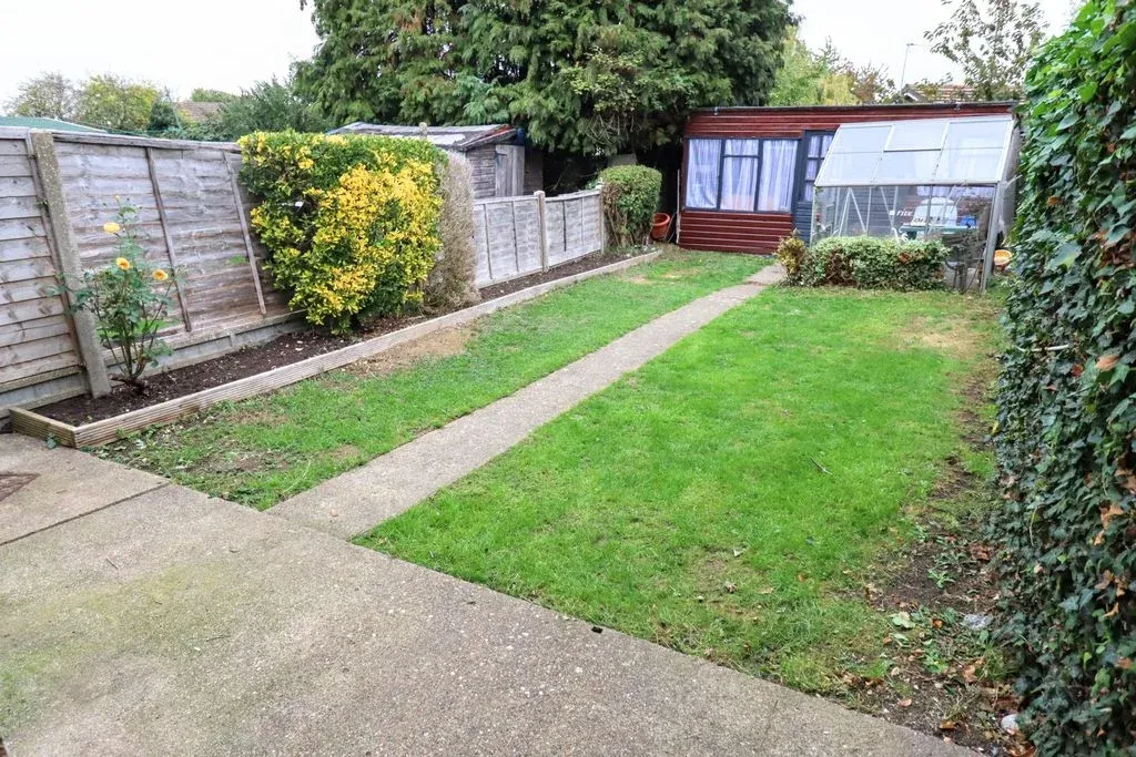 Derwent Drive, Bletchley, MK3, photo 5