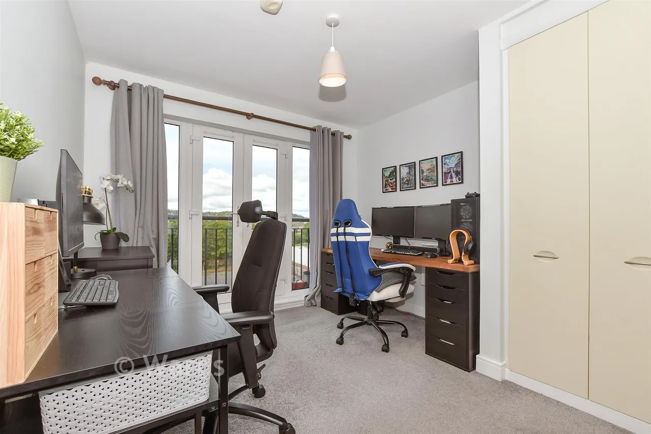 Medway Wharf Road, Tonbridge, TN9, photo 8