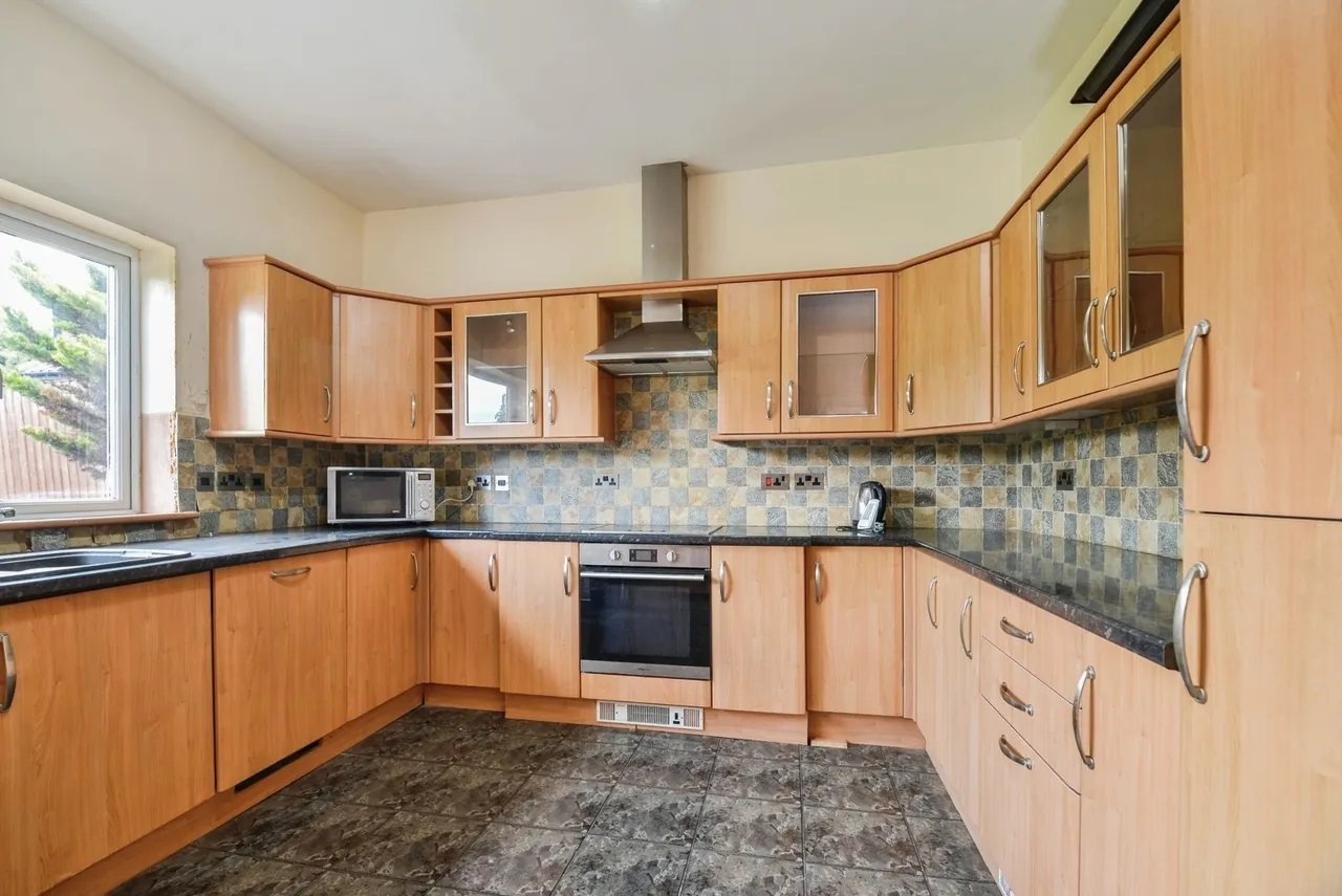 Ruskin Avenue, SALTBURN-BY-THE-SEA, Cleveland, TS12, photo 10