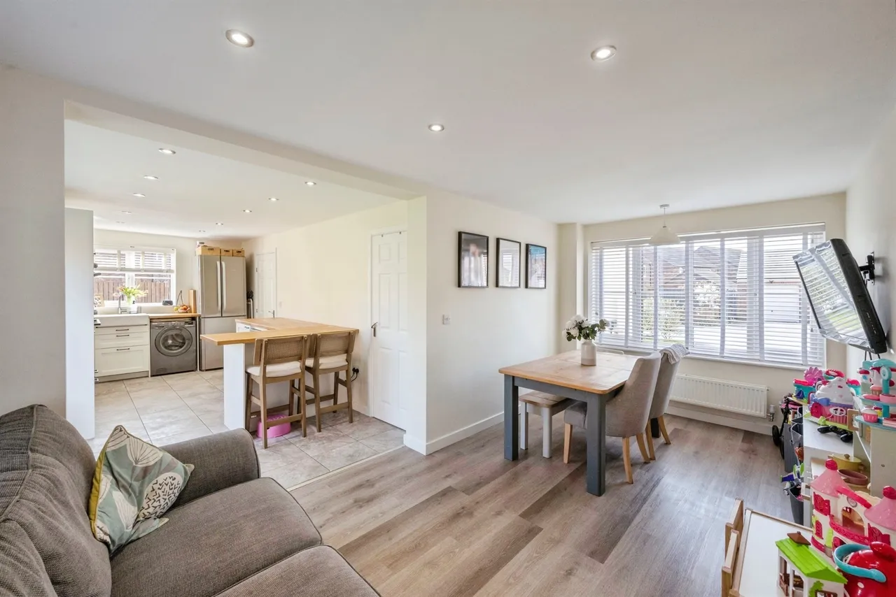 Sceptre Avenue, Bessacarr, Doncaster, photo 5