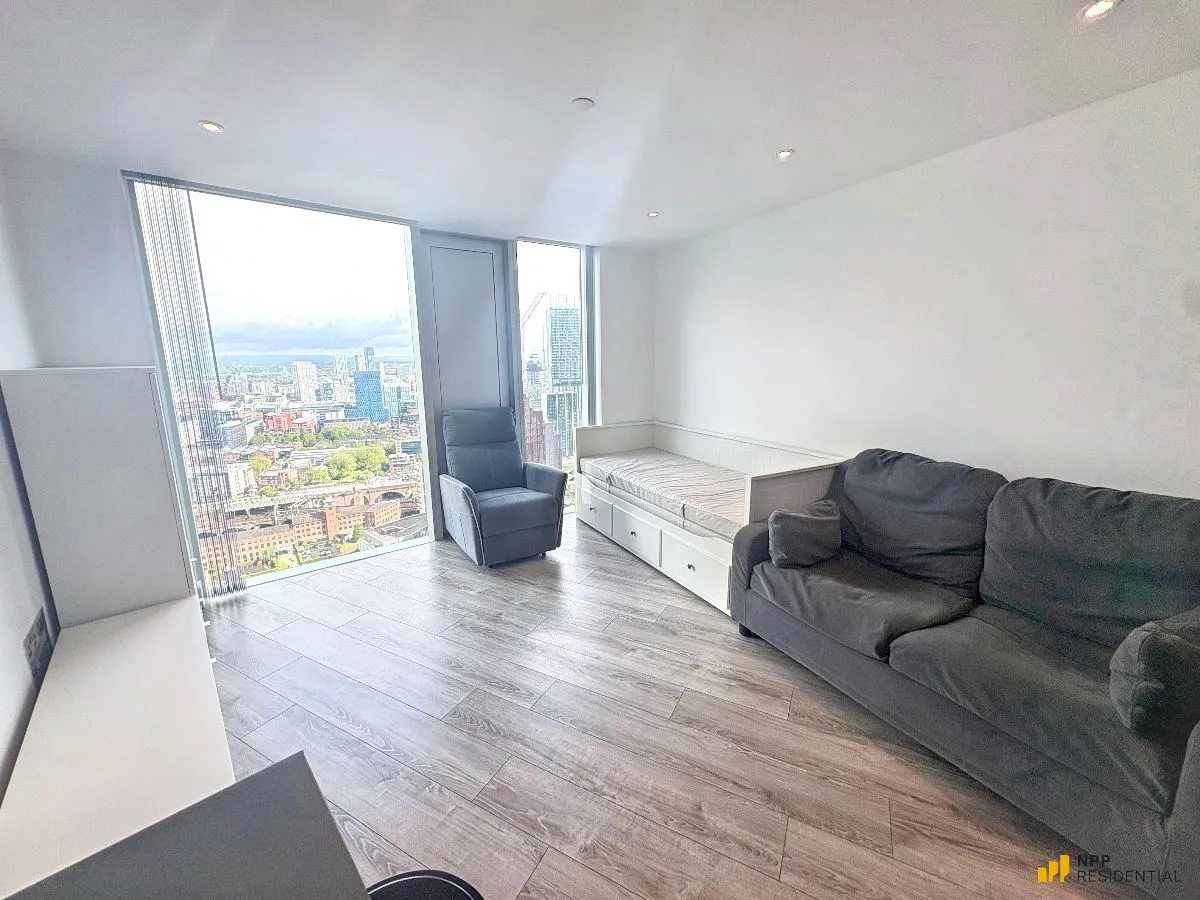 1 bed house to rent — 11 Silvercroft Street, Manchester, Lancashire, M15 4ZT