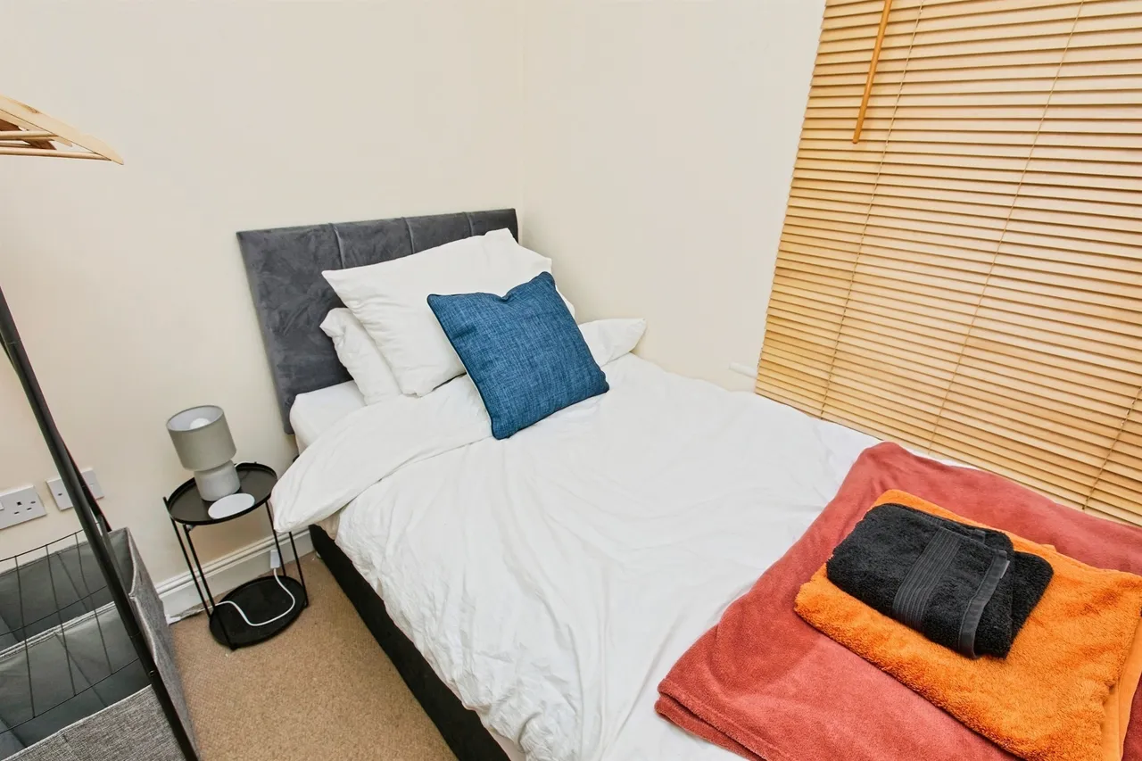 Mansfield Road, Chester Green, DE1, photo 13
