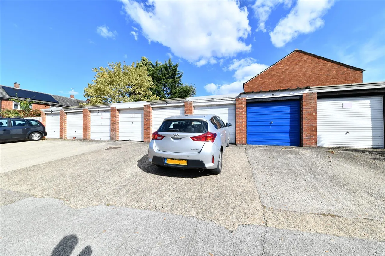 Fox Road, Stevenage, Herts, SG1 1JD, photo 10