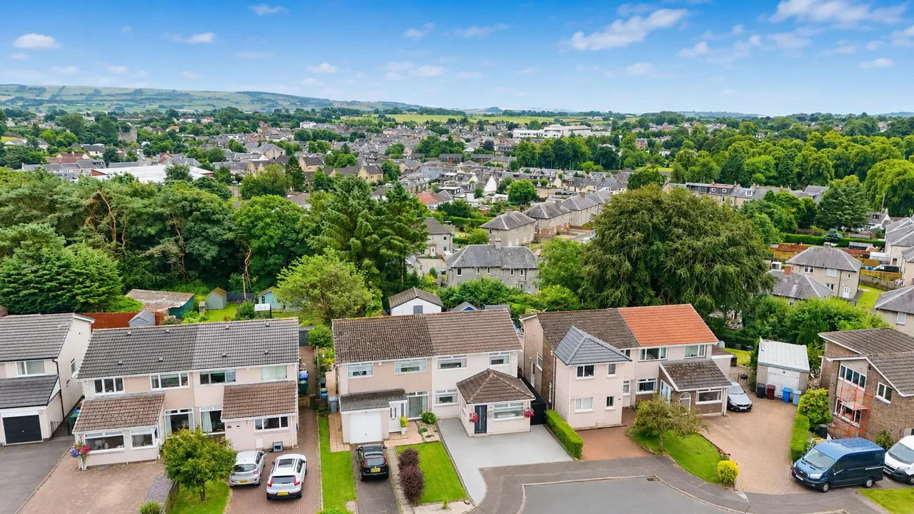 Orchard Gardens, Strathaven, ML10 6UN, photo 32