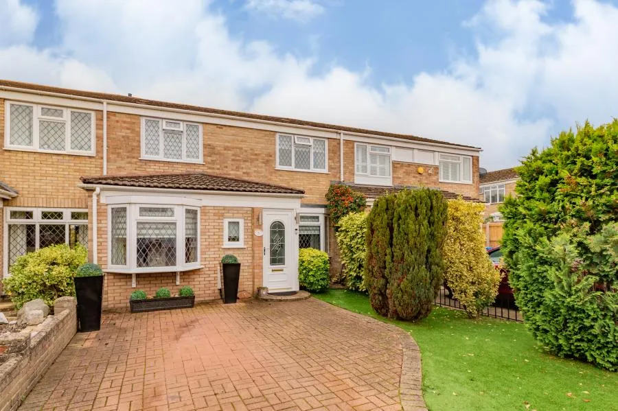 3 bed house for sale, White Horse Road, Windsor, SL4