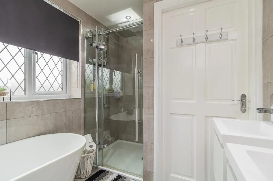 White Horse Road, Windsor, SL4, photo 16