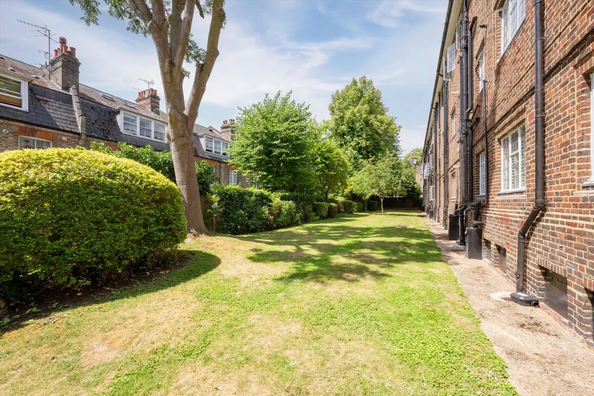 Tudor Close, London, NW3, photo 10