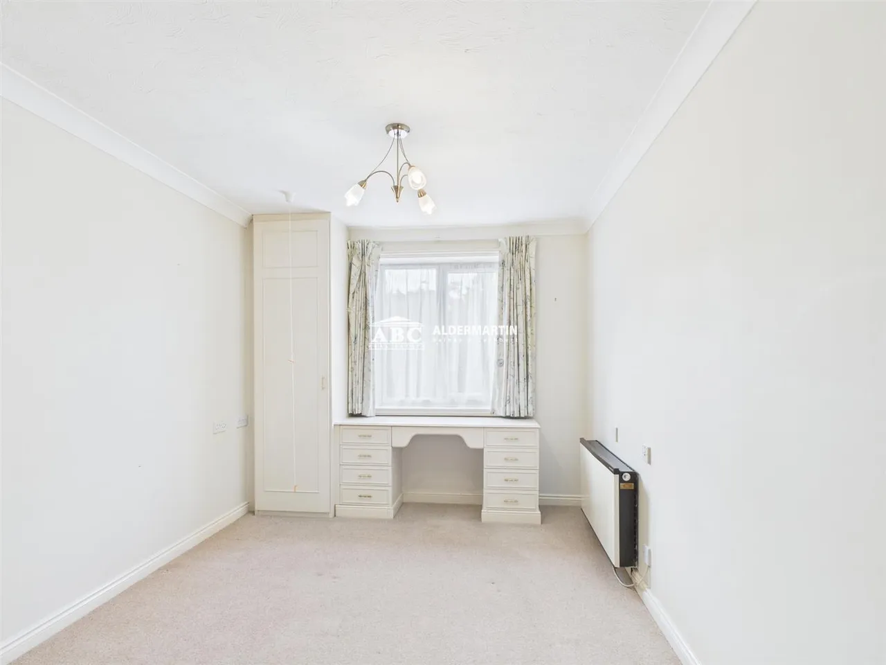 Richfield Road, Bushey, photo 2
