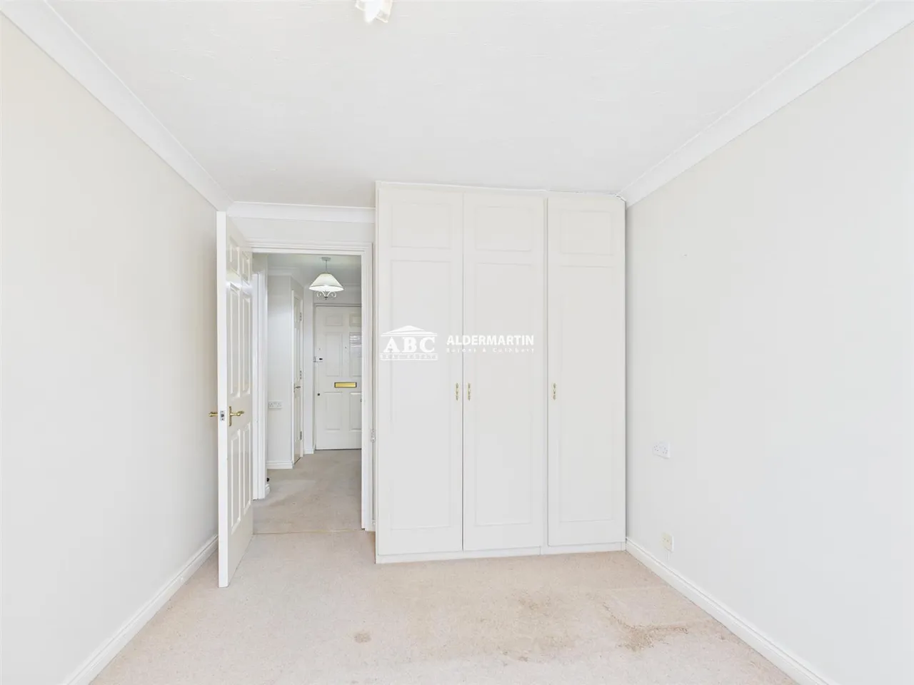 Richfield Road, Bushey, photo 4