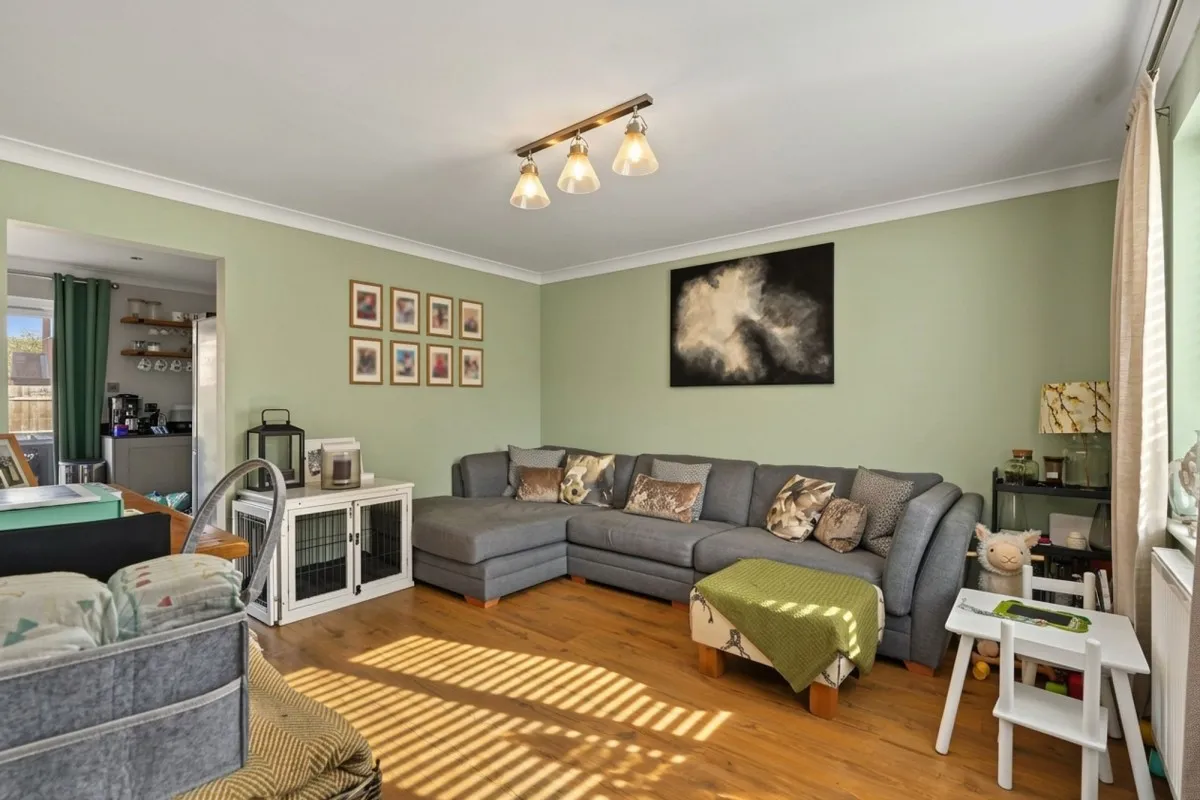 Corsican Pine Close, Newmarket, CB8, photo 5