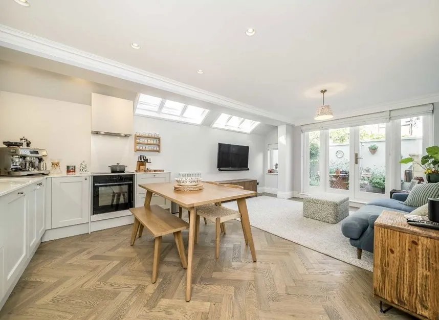 2 bed flat for sale, Tynemouth Street, Fulham, SW6