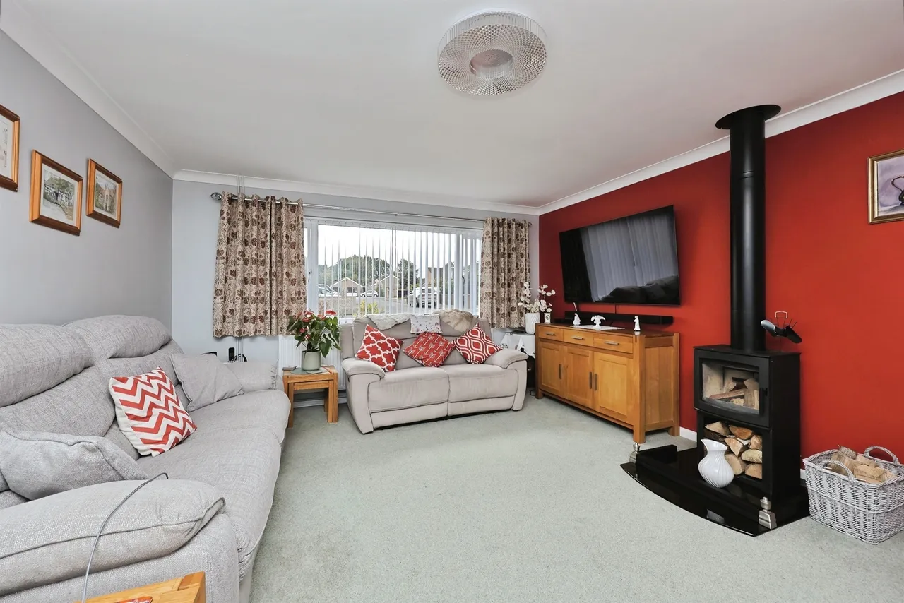 Walnut Close, Foulden, IP26, photo 2