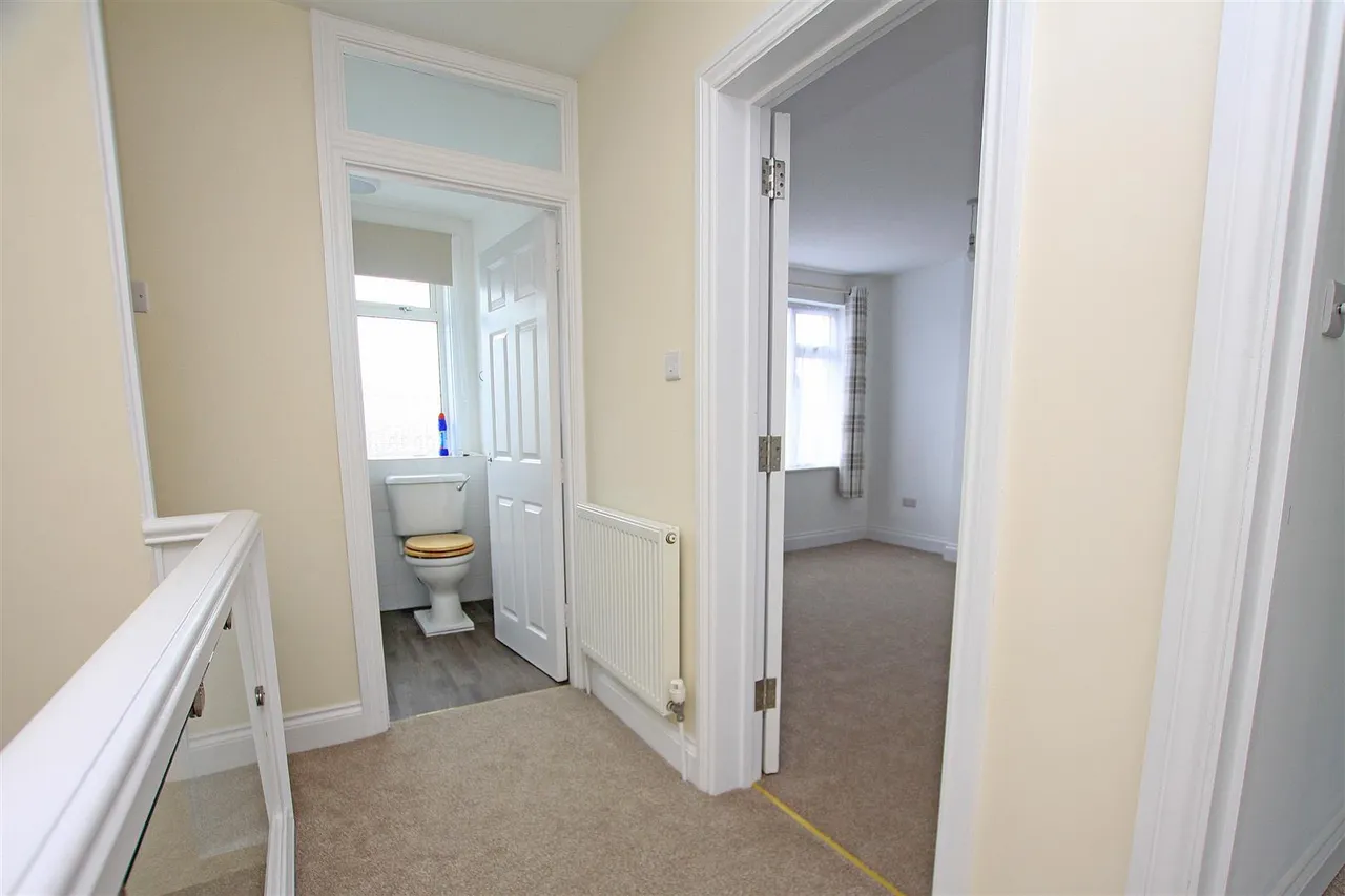 Castle Lane West, Bournemouth, photo 8