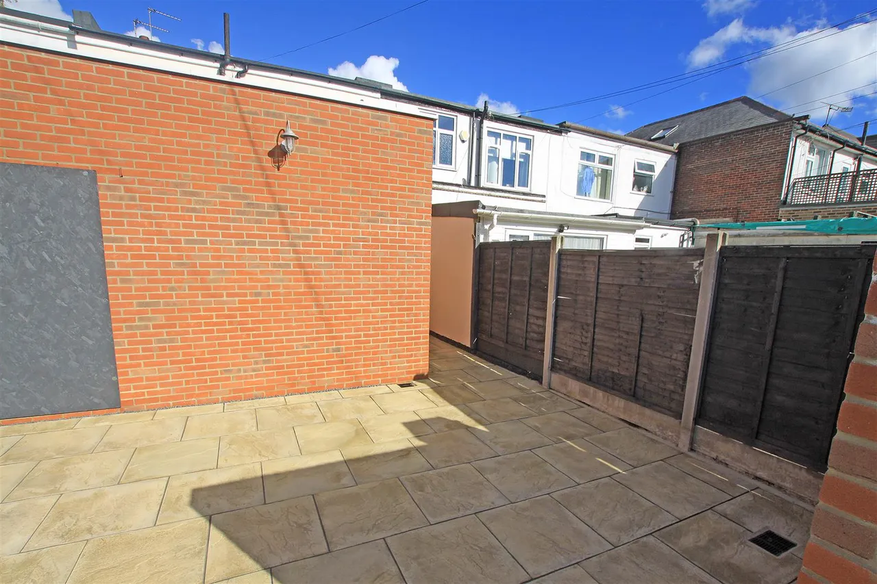 Castle Lane West, Bournemouth, photo 11
