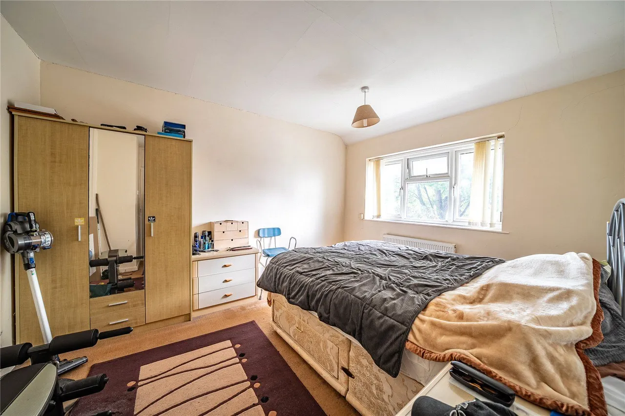 Stonegate Road, Leeds, LS17, photo 15