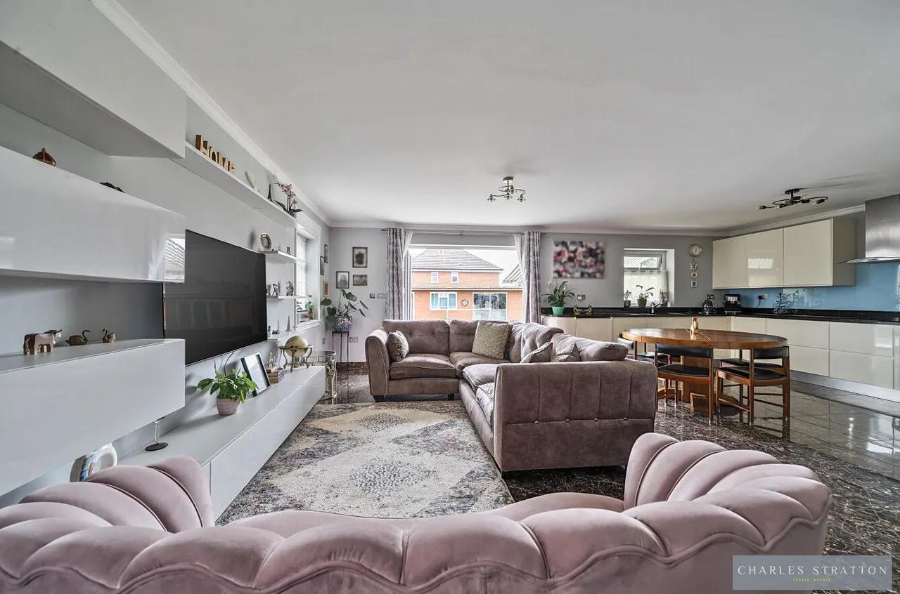 Romford, RM3, photo 9