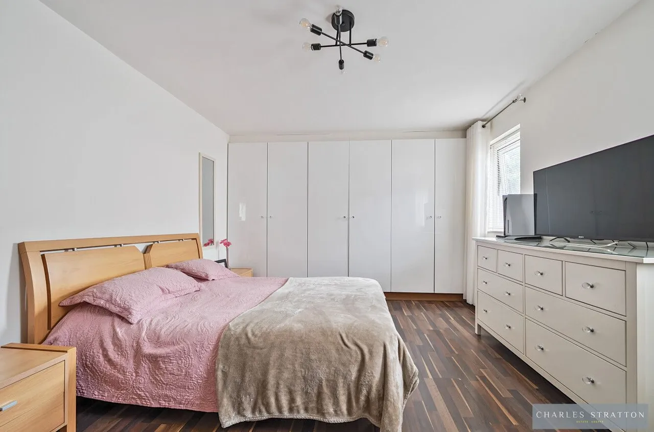 Romford, RM3, photo 18