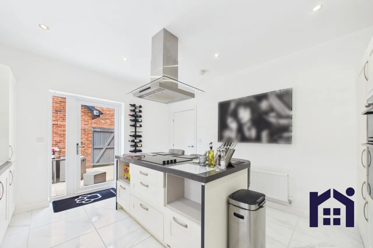 Marigold Court, Leyland, PR25 1FE, photo 12