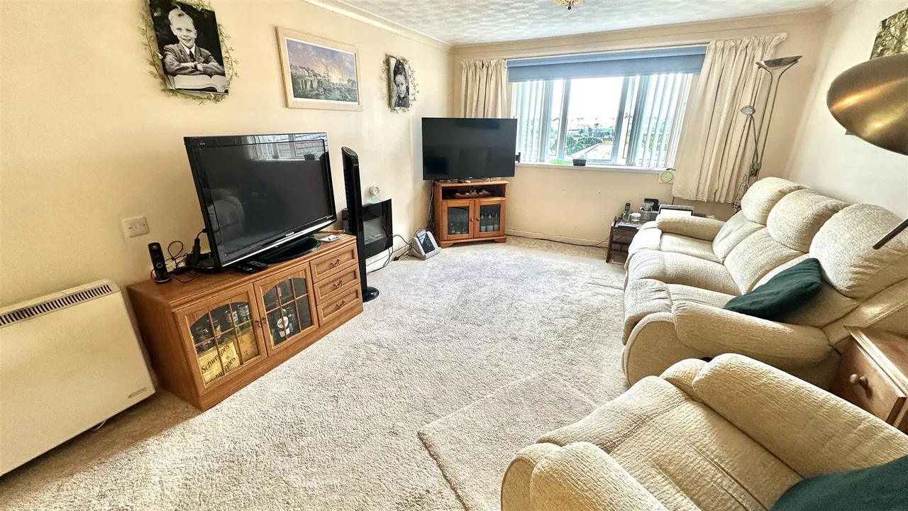 Trevarthian Road, St. Austell, photo 4