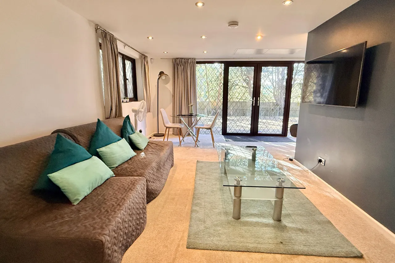 Hurn Road, Ringwood, BH24, photo 32