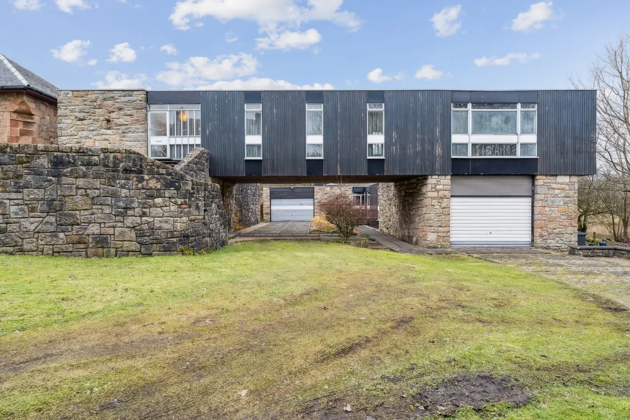 4 bed house for sale, Campsie Road, Torrance, G64