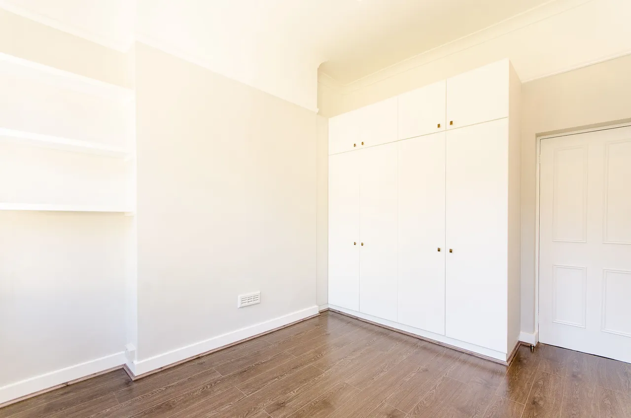 105b West Hill Road, London, photo 8