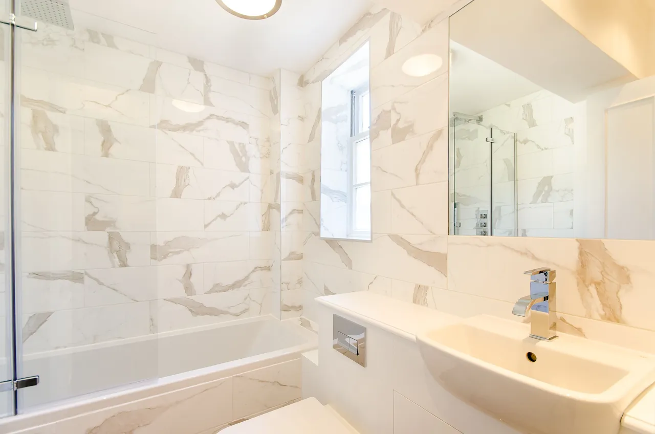 105b West Hill Road, London, photo 5