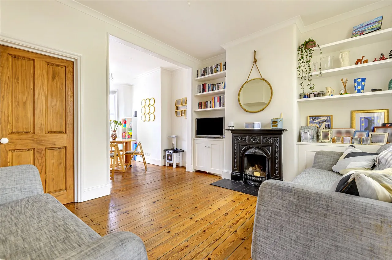 Linden Road, Hampton, TW12 2JB, photo 2