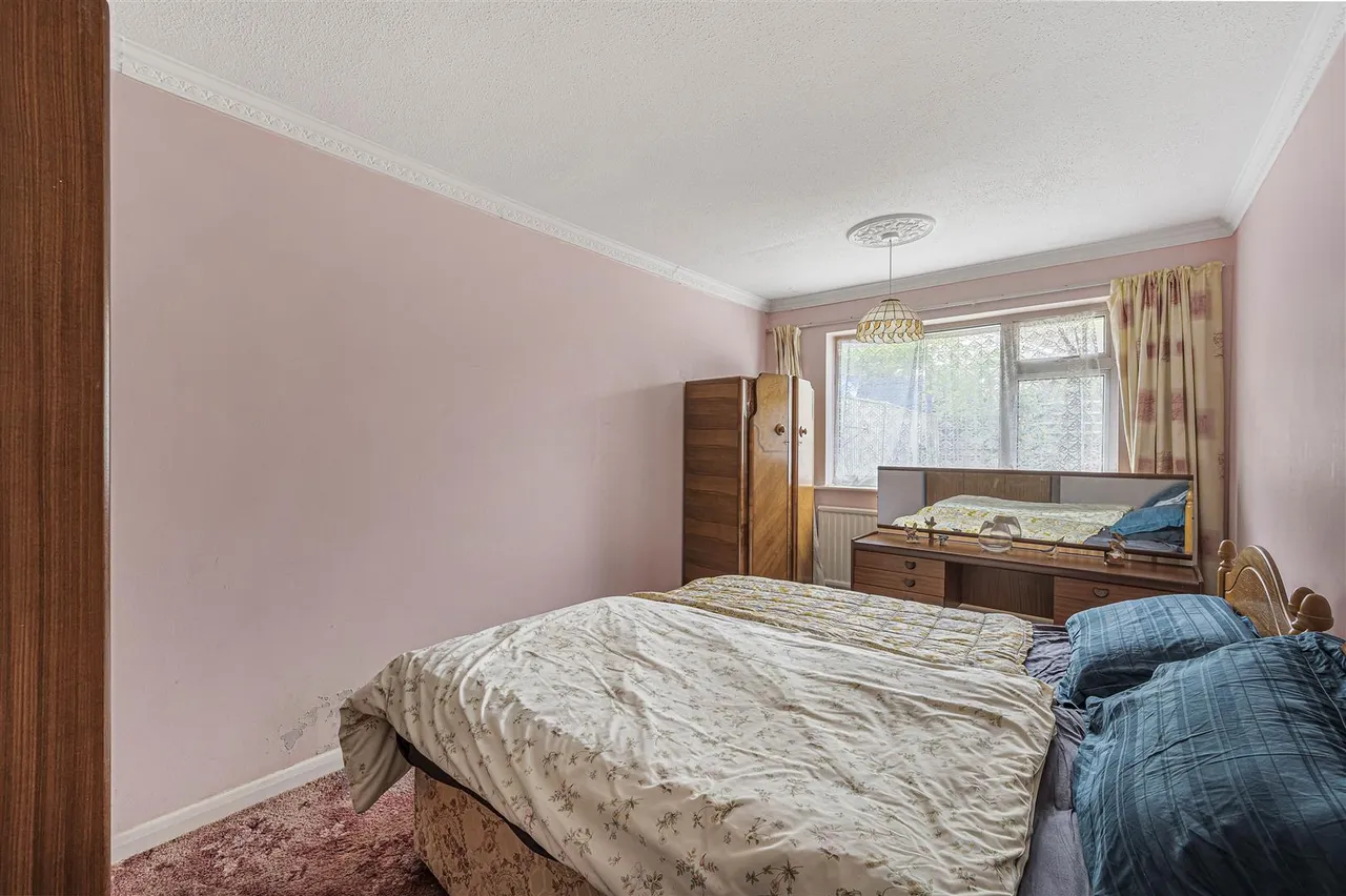 Brooks Close, Newhaven, photo 6