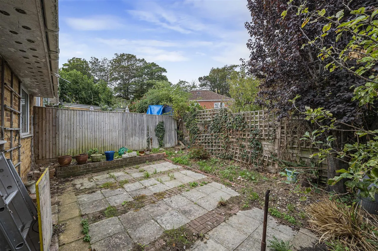 Brooks Close, Newhaven, photo 21