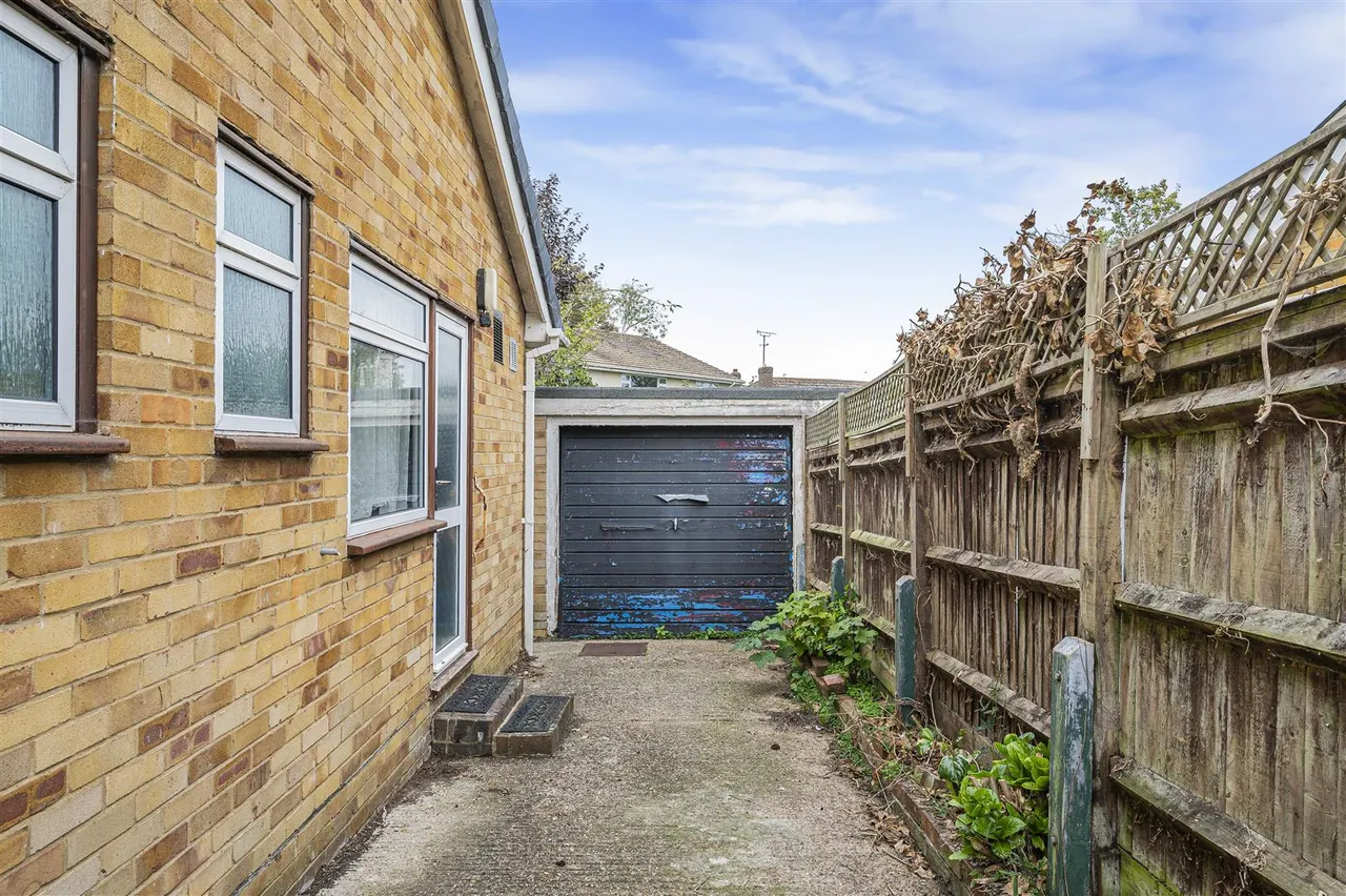 Brooks Close, Newhaven, photo 20