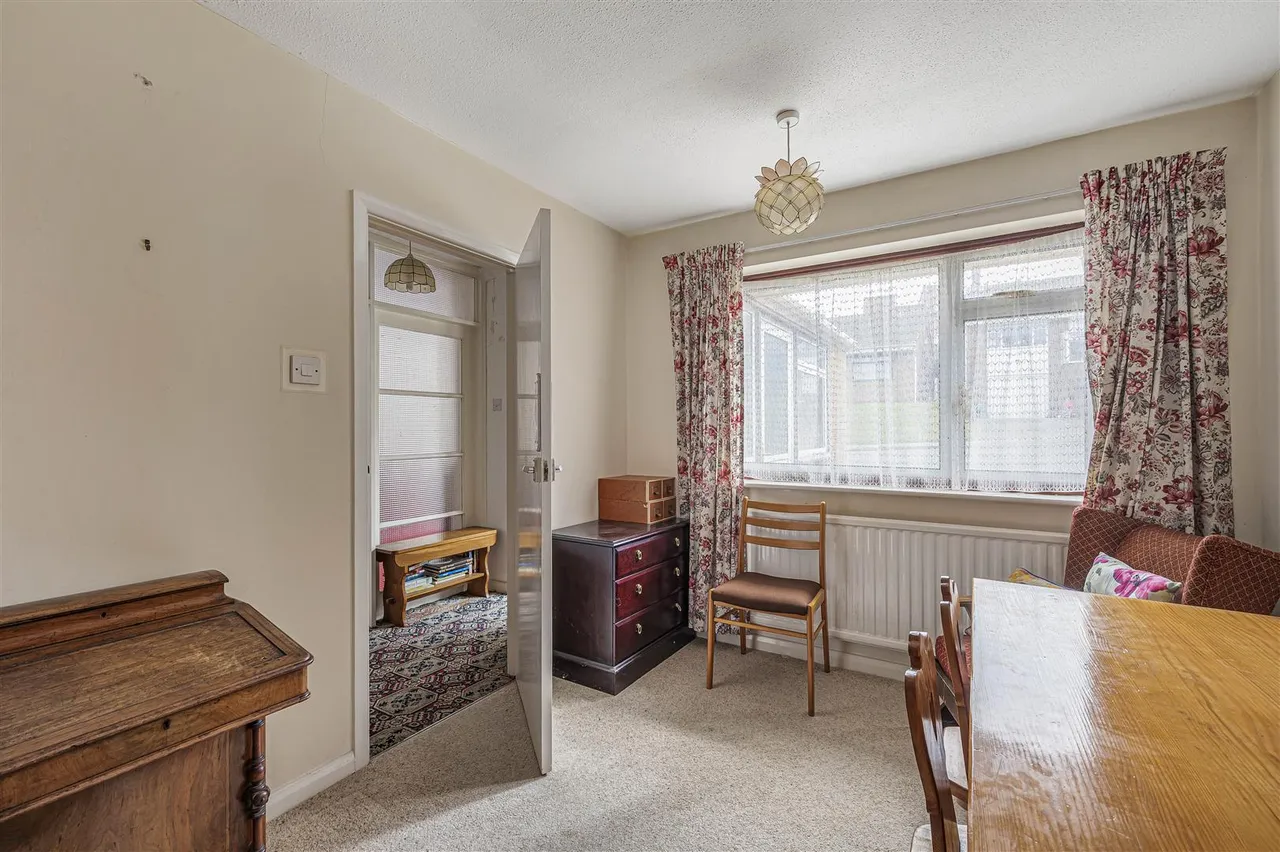 Brooks Close, Newhaven, photo 14