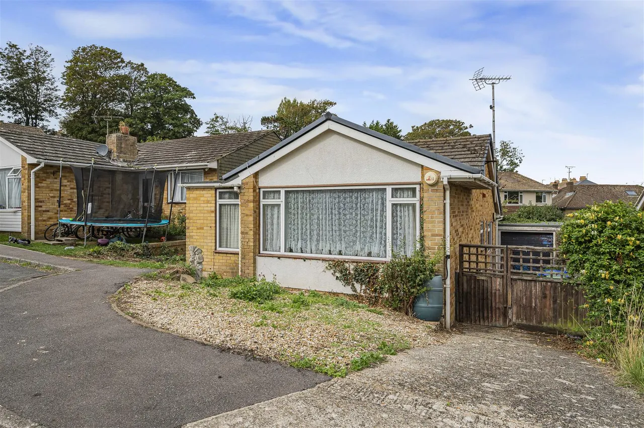 Brooks Close, Newhaven, photo 24