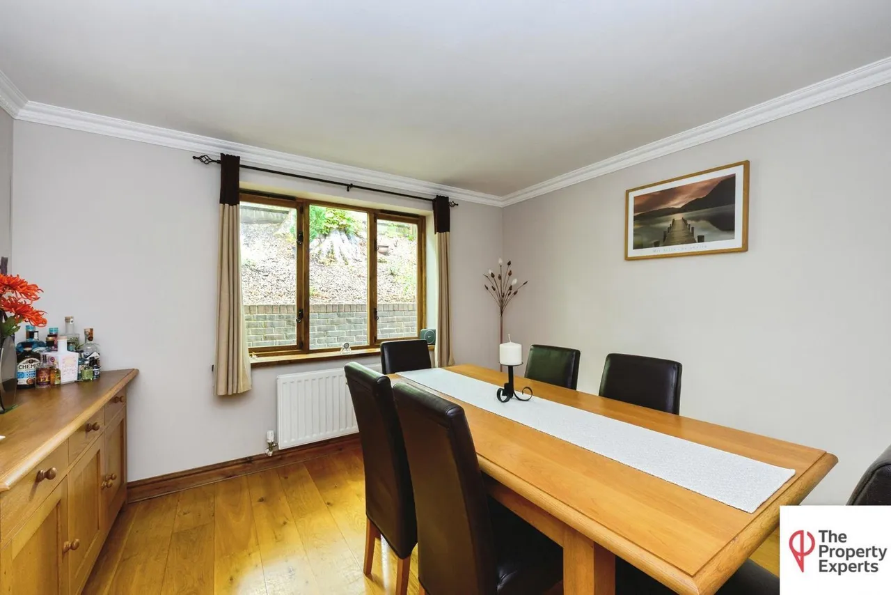 Hermitage Road, Kenley, Surrey, CR8, photo 5