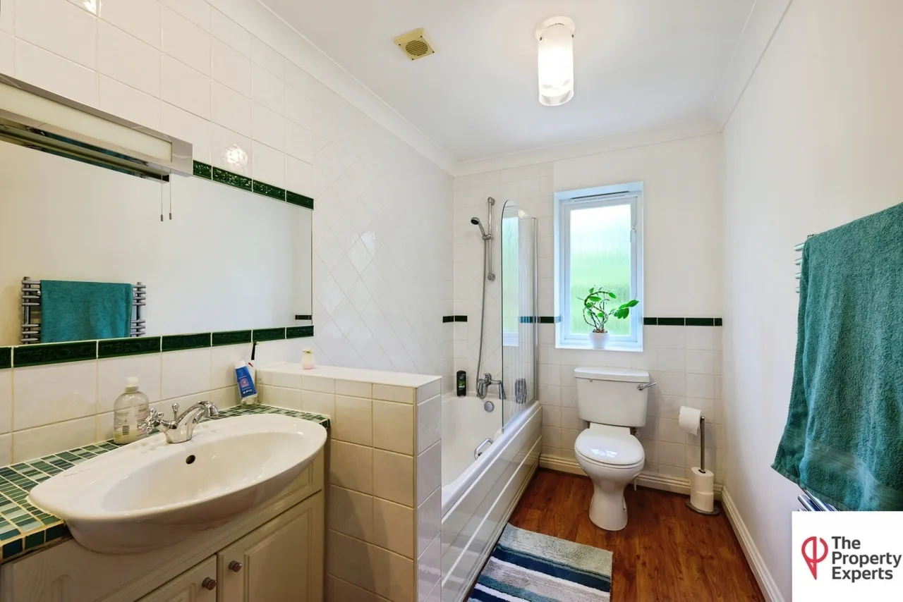 Hermitage Road, Kenley, Surrey, CR8, photo 18