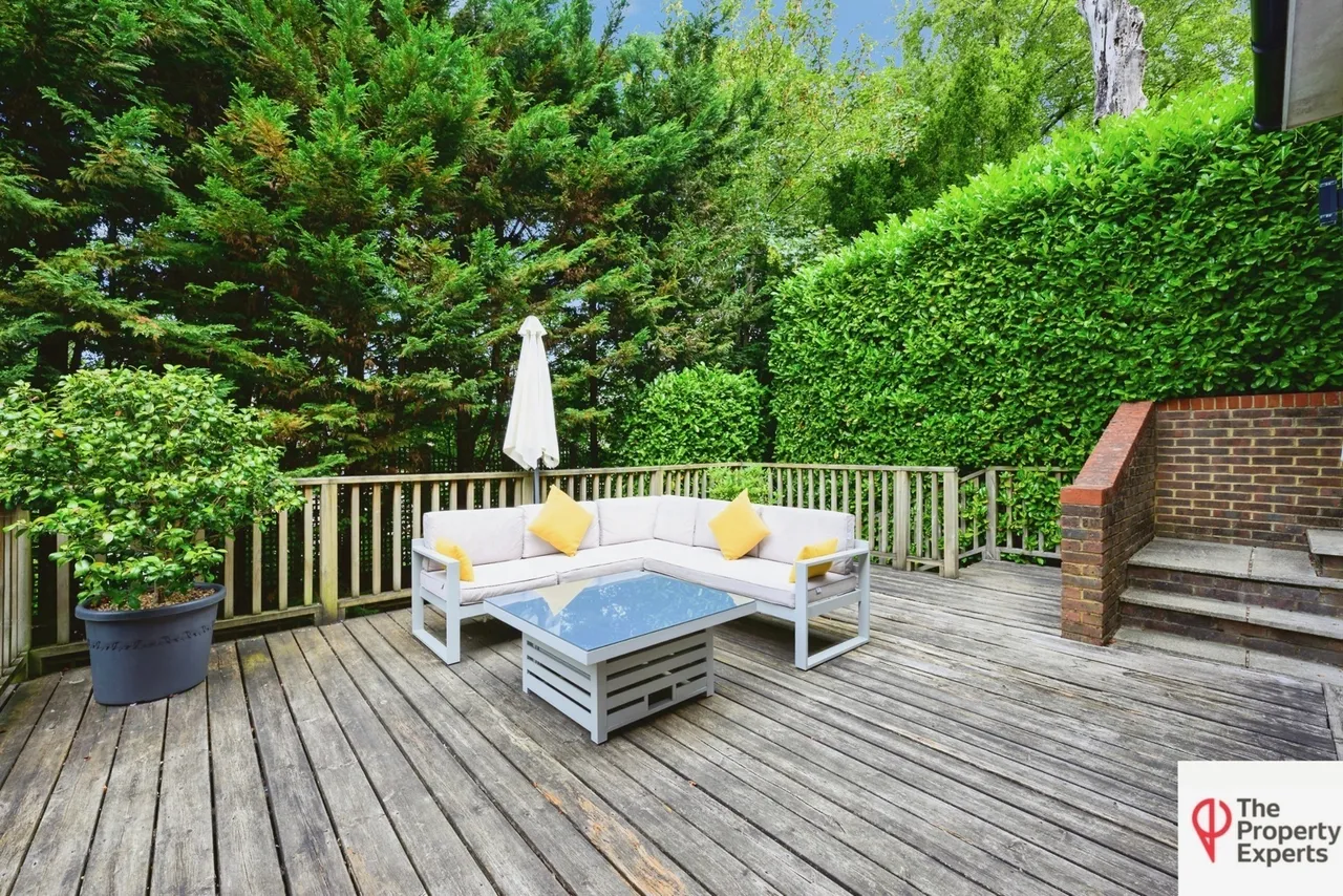 Hermitage Road, Kenley, Surrey, CR8, photo 6