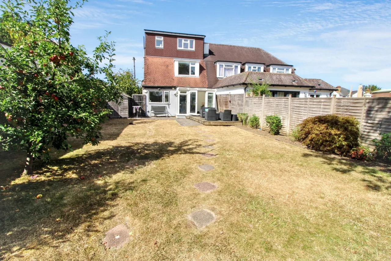 Amersham Road, Hazlemere, HP15, photo 8