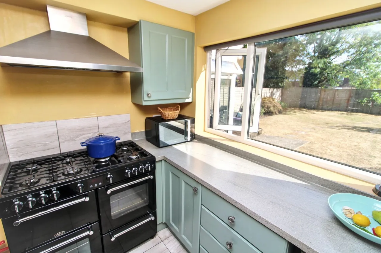 Amersham Road, Hazlemere, HP15, photo 16