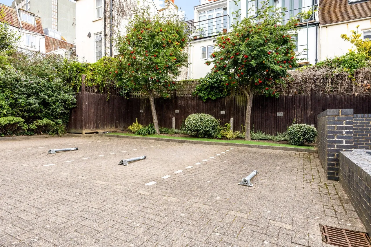 Marine Parade, Brighton, BN2, photo 18