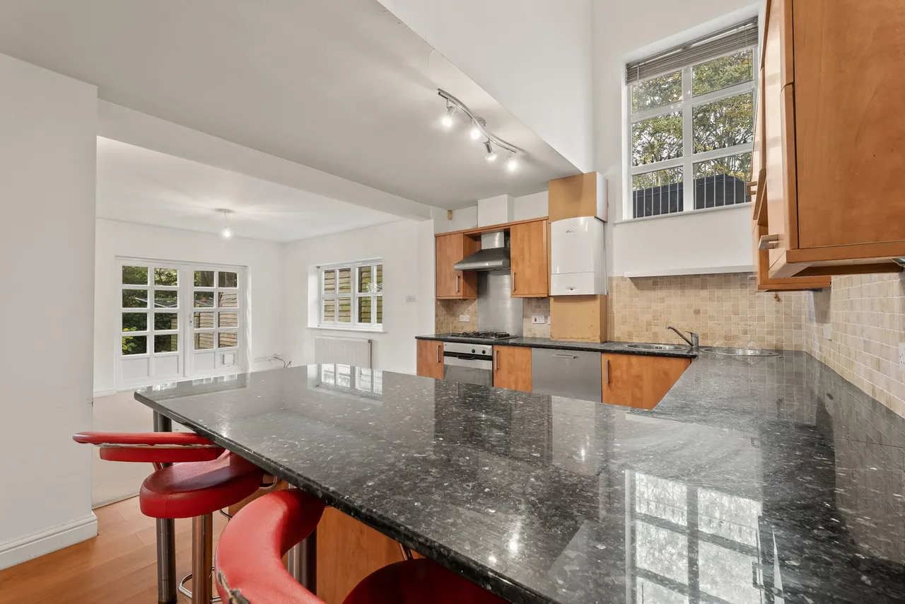 Oak Bank Manor, photo 13