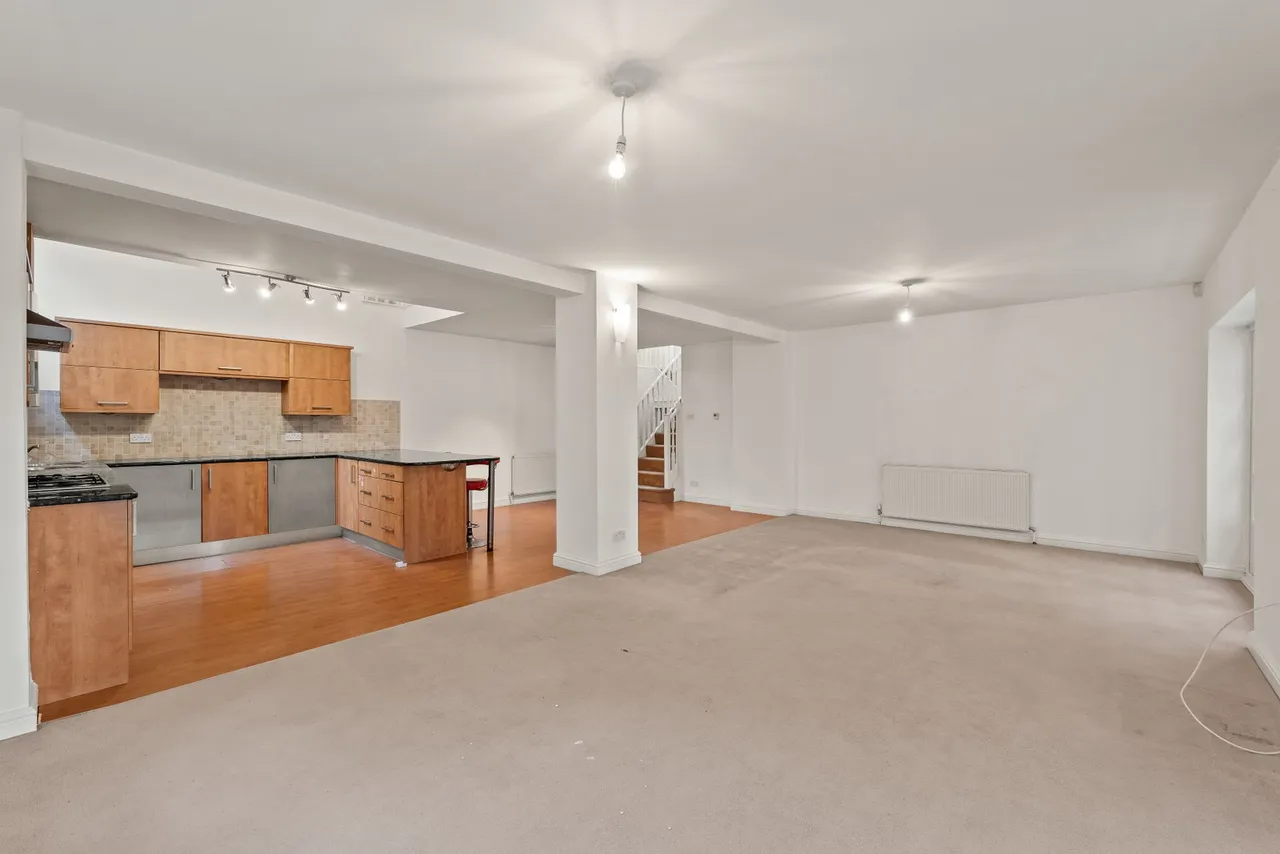 Oak Bank Manor, photo 9