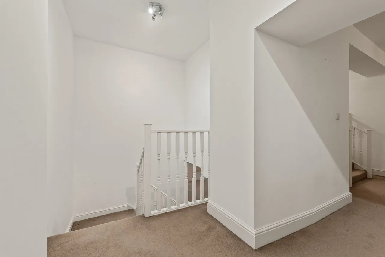 Oak Bank Manor, photo 6